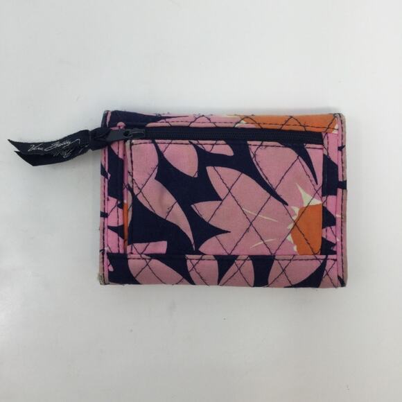 Vera Bradley foldable wallet, floral print - Picture 2 of 5